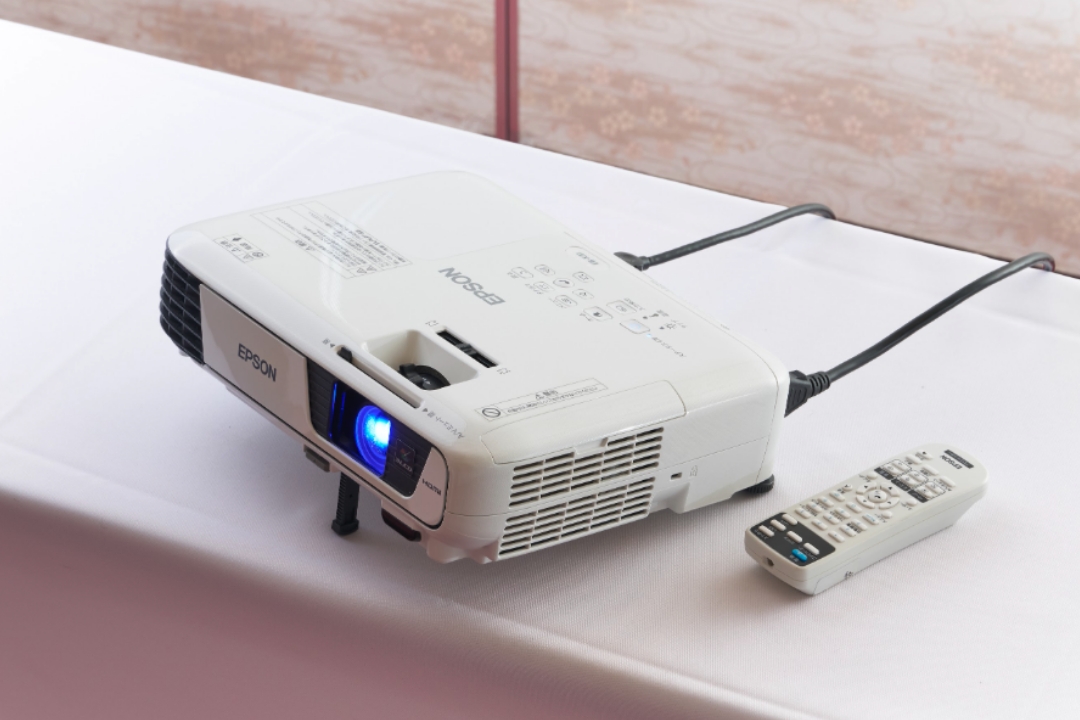 新かどや ワーケーションプラン 会議室